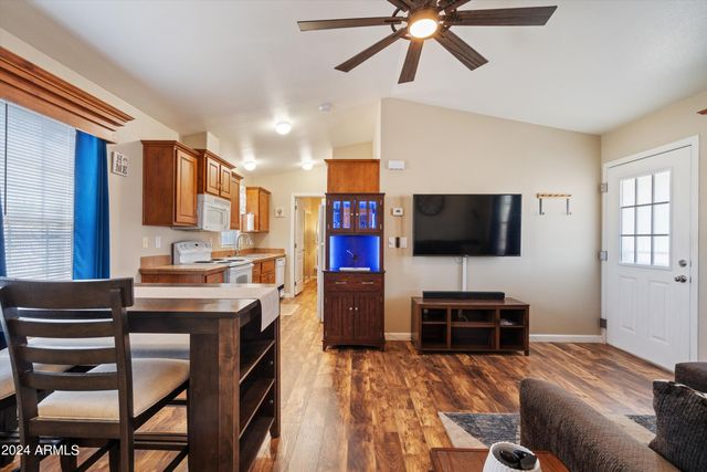 10960 N 67TH Avenue 122, Glendale, AZ 85304