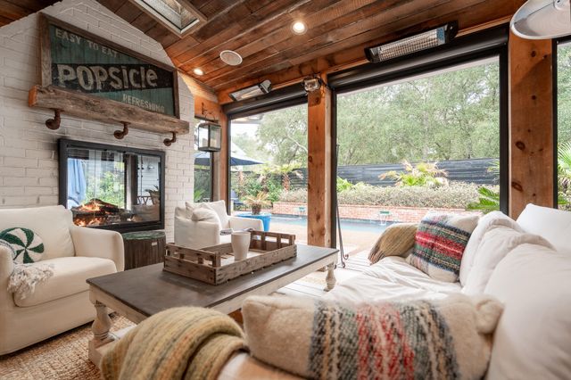 102 Camp Creek Rd S, Inlet Beach, FL 32461