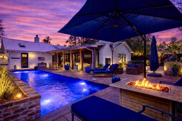 102 Camp Creek Rd S, Inlet Beach, FL 32461