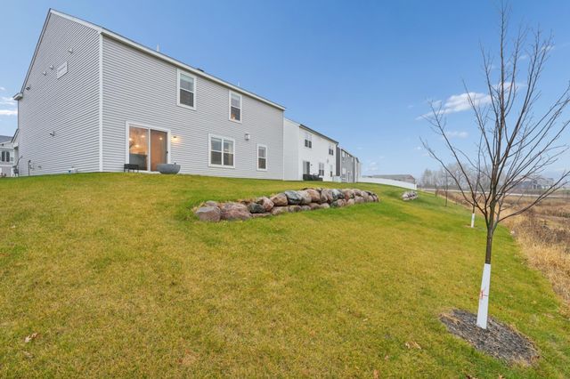 6219 Highland Hills Lane S, Cottage Grove, MN 55016