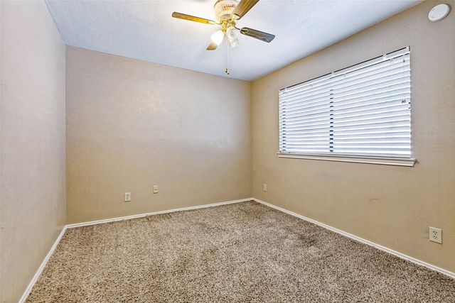 17490 Meandering Way 604, Dallas, TX 75252