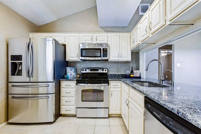 17490 Meandering Way 604, Dallas, TX 75252