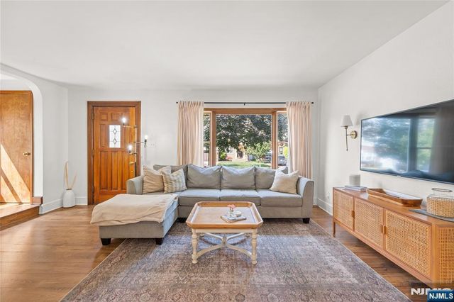 28 Mountain Avenue, Bloomfield, NJ 07003