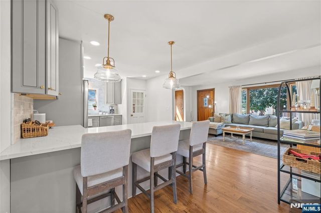 28 Mountain Avenue, Bloomfield, NJ 07003
