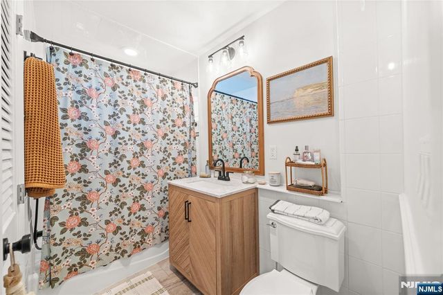28 Mountain Avenue, Bloomfield, NJ 07003