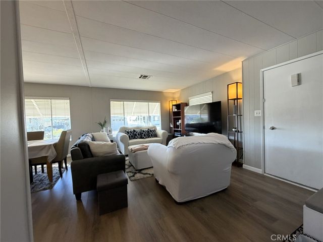 26082 Seaforthia Palm, Homeland, CA 92548