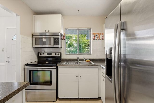 2545 FLAMINGO BOULEVARD L37, Bradenton, FL 34207
