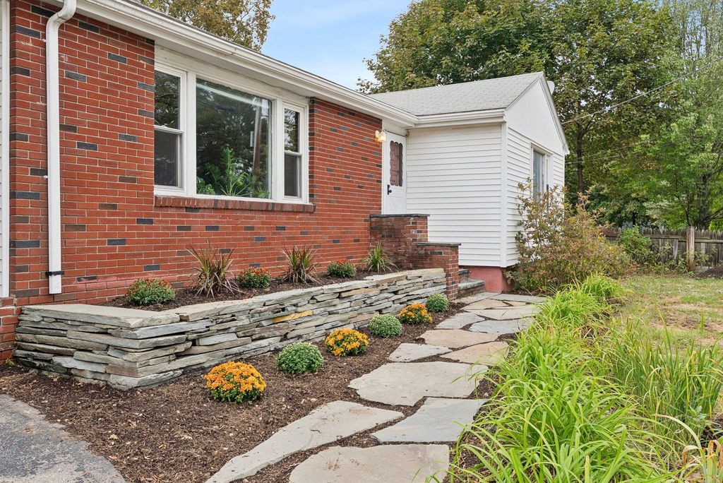 68 Taft Avenue, Portland, ME 04102 — photo 4