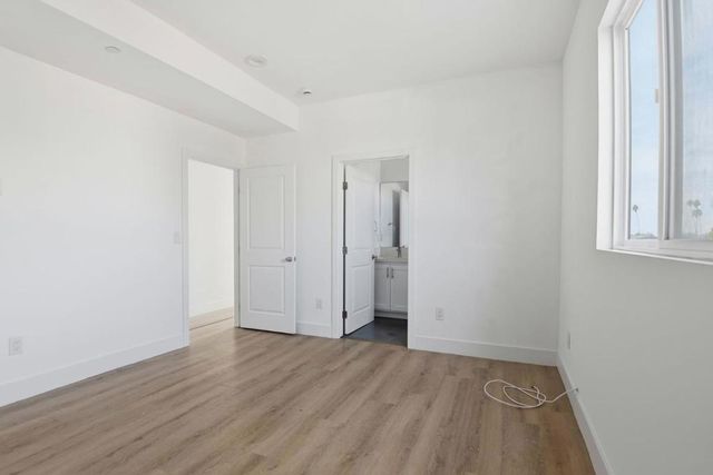 3918 Brighton Avenue, Los Angeles, CA 90062