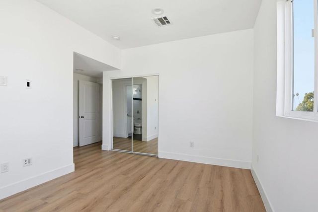 3918 Brighton Avenue, Los Angeles, CA 90062