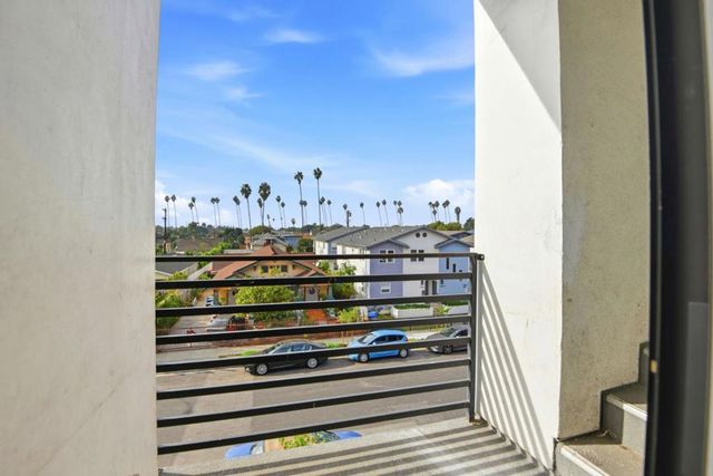 3918 Brighton Avenue, Los Angeles, CA 90062