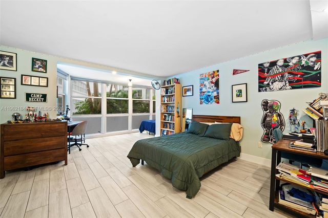 600 Grapetree Dr 3DS, Key Biscayne, FL 33149