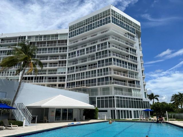 600 Grapetree Dr 3DS, Key Biscayne, FL 33149