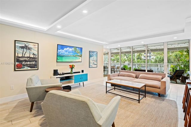 600 Grapetree Dr 3DS, Key Biscayne, FL 33149