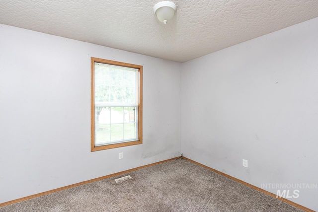 2605 Sunflower Drive, Nampa, ID 83686