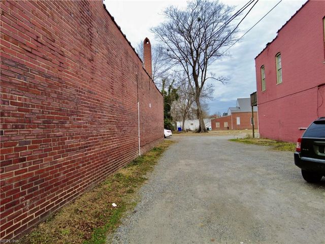 314 W Washington ST, Suffolk, VA 23434