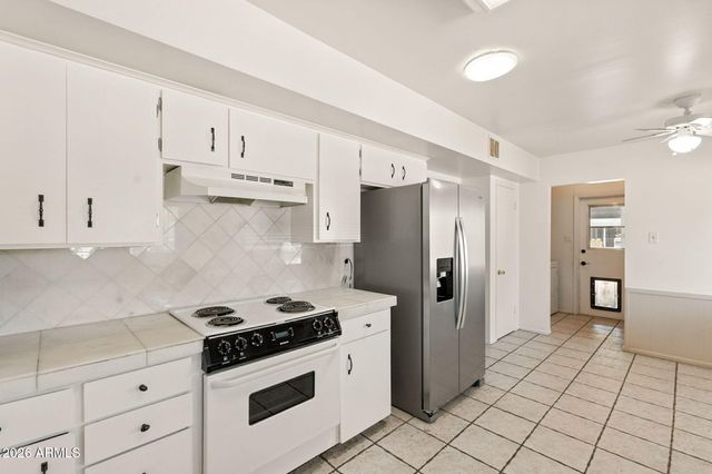 6839 E MONTECITO Avenue, Scottsdale, AZ 85251