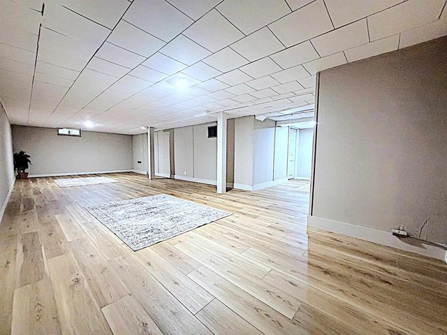 1936 N MASON STREET, Appleton, WI 54914