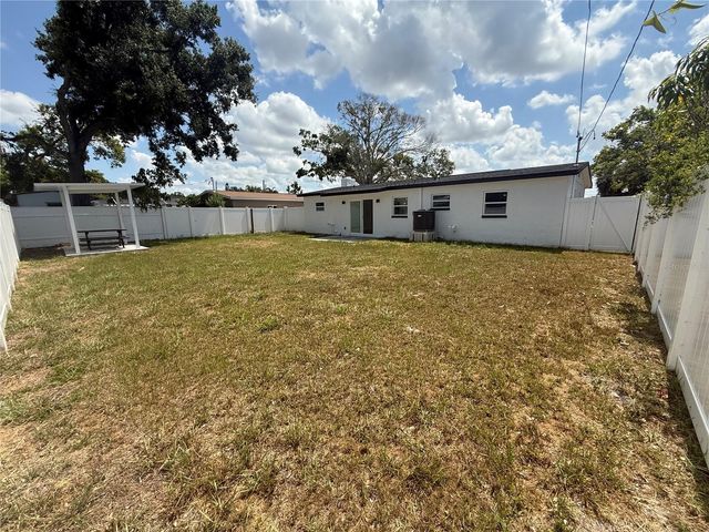 4910 HALIFAX DRIVE, Tampa, FL 33615