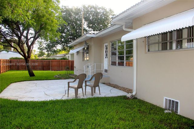 70 Hammond Drive, Miami Springs, FL 33166