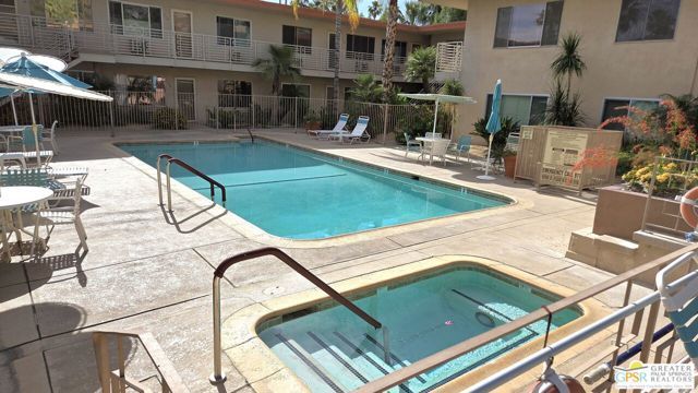 2290 S Palm Canyon Drive 114, Palm Springs, CA 92264