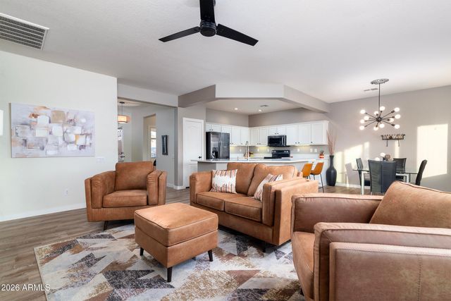 10439 E Trailhead Court, Gold Canyon, AZ 85118