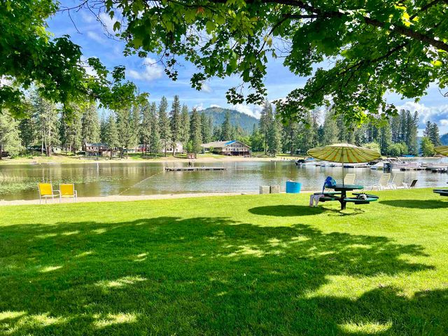 3800 W Bay #73&75 Rd, Loon Lake, WA 99148