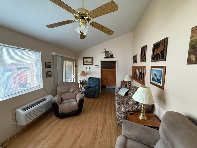 3800 W Bay #73&75 Rd, Loon Lake, WA 99148