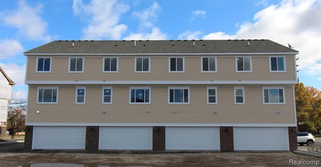 29451-29515 Hoover Rd, Warren, MI 48093