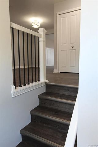 29451-29515 Hoover Rd, Warren, MI 48093