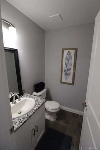 29451-29515 Hoover Rd, Warren, MI 48093