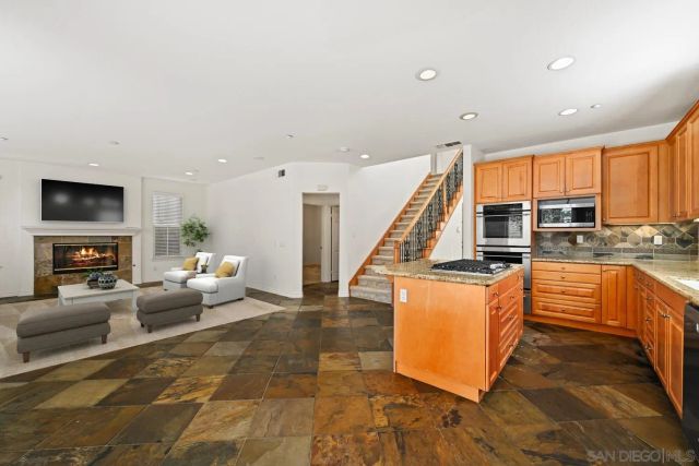 3180 Corte Tradicion, Carlsbad, CA 92009