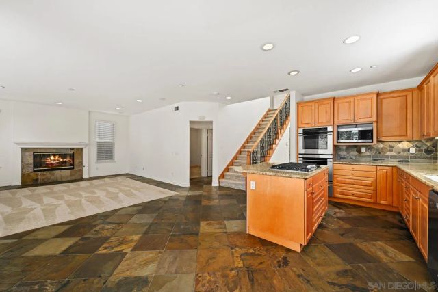 3180 Corte Tradicion, Carlsbad, CA 92009