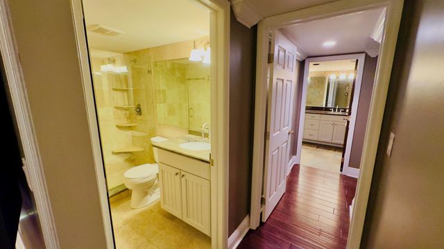 102 Half Moon Circle F2, Hypoluxo, FL 33462