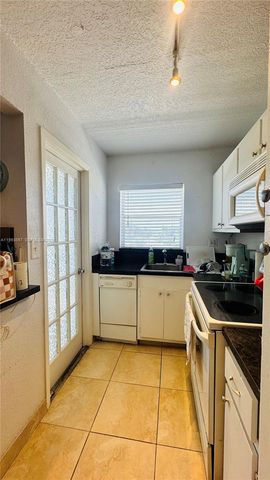 1425 Arthur 514B, Hollywood, FL 33020