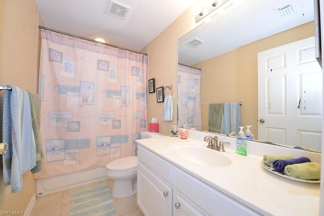 10000 Maddox LN 125, Bonita Springs, FL 34135