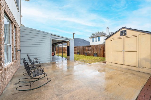 5011 Lakeside Court, Pasadena, TX 77504