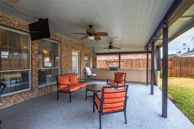 5011 Lakeside Court, Pasadena, TX 77504