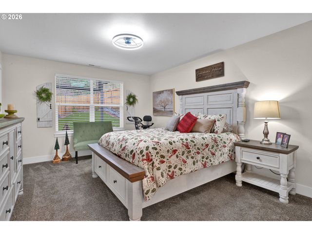 1810 Ne ALAMEDA Ave, Roseburg, OR 97470