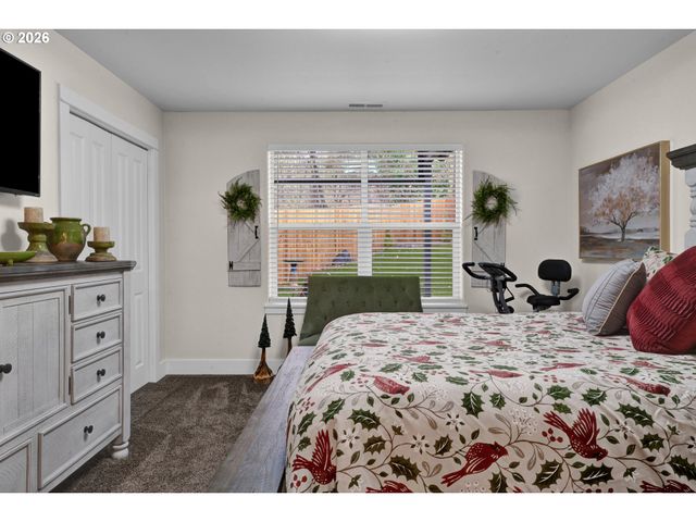 1810 Ne ALAMEDA Ave, Roseburg, OR 97470