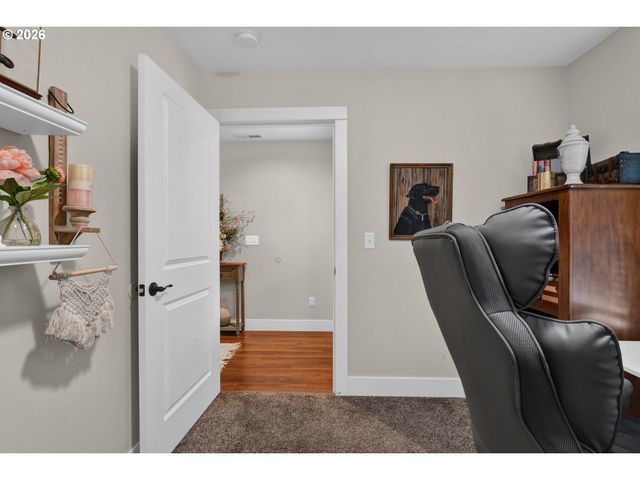 1810 Ne ALAMEDA Ave, Roseburg, OR 97470