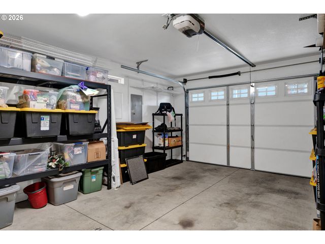 1810 Ne ALAMEDA Ave, Roseburg, OR 97470