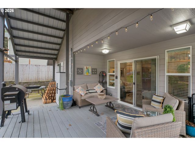 1810 Ne ALAMEDA Ave, Roseburg, OR 97470