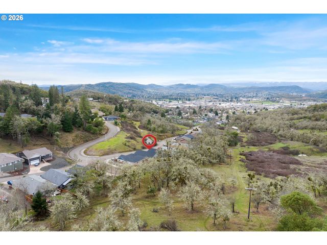 1810 Ne ALAMEDA Ave, Roseburg, OR 97470