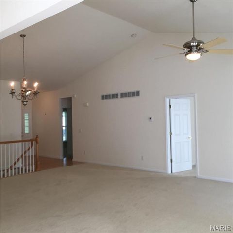 16 BAYSWATER Road, St Louis, MO 63128