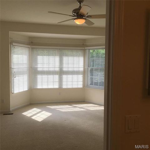 16 BAYSWATER Road, St Louis, MO 63128