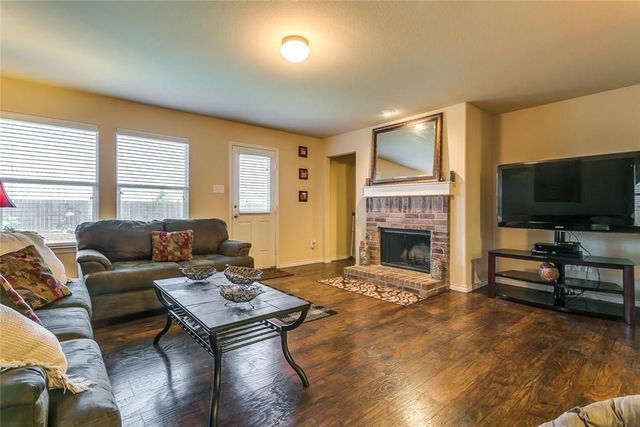 8832 Elk Creek Lane, Fort Worth, TX 76123