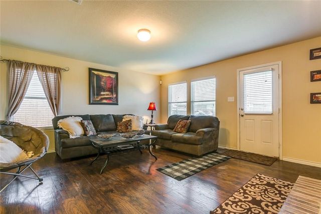 8832 Elk Creek Lane, Fort Worth, TX 76123