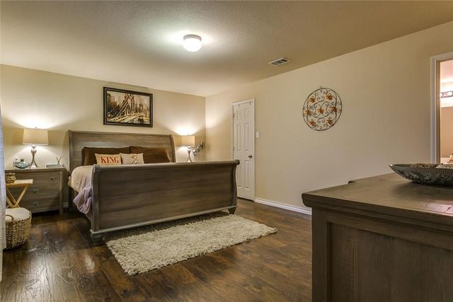 8832 Elk Creek Lane, Fort Worth, TX 76123