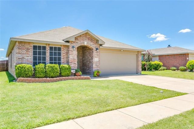 8832 Elk Creek Lane, Fort Worth, TX 76123